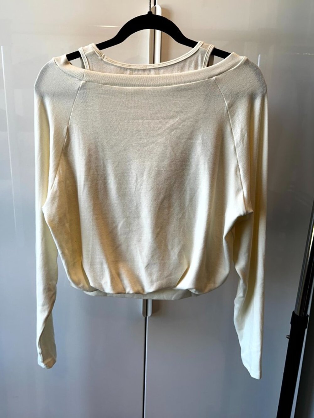 NWOT - OGL Move - Long Sleeve Heat-Tech Multi-Wear Layering Brami Top - Small - Picture 4 of 7